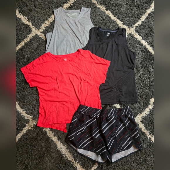 Lot Of 4 Activewear Pieces Athletic Works, Avia, Danskin Tops & Shorts Size XL - Picture 1 of 8